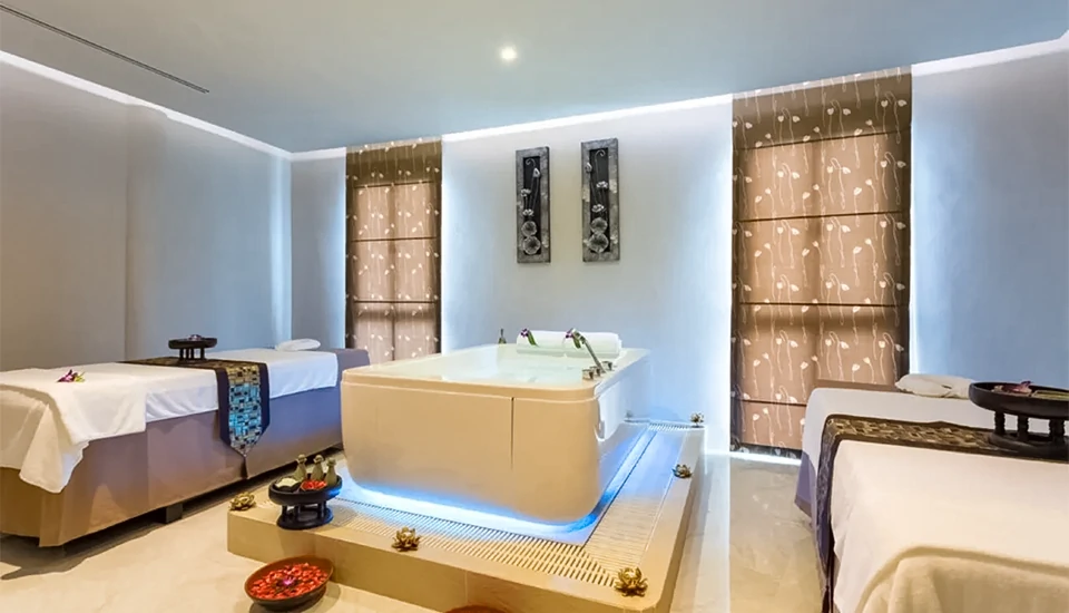 هتل کرست ریزرت پوکت